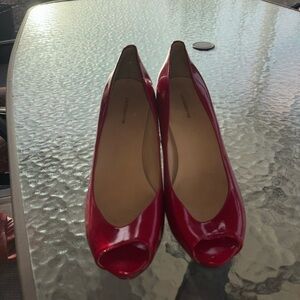 Liz Claiborne Glossy Red Peep Toe Heels